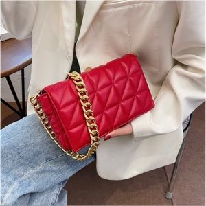 RED SHOULDER BAG